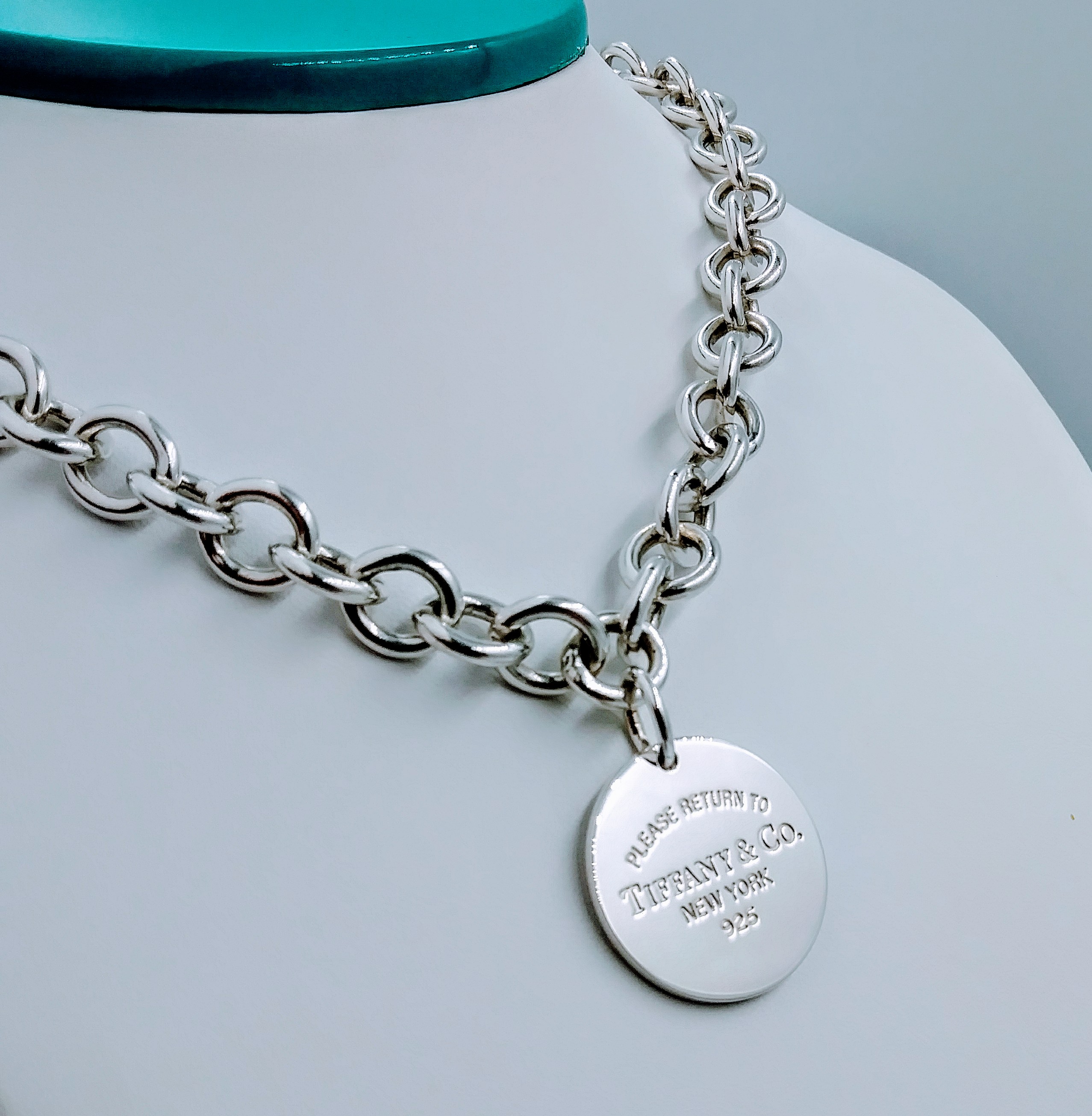 Necklace Tiffany & Co Silver in Not specified - 25658076