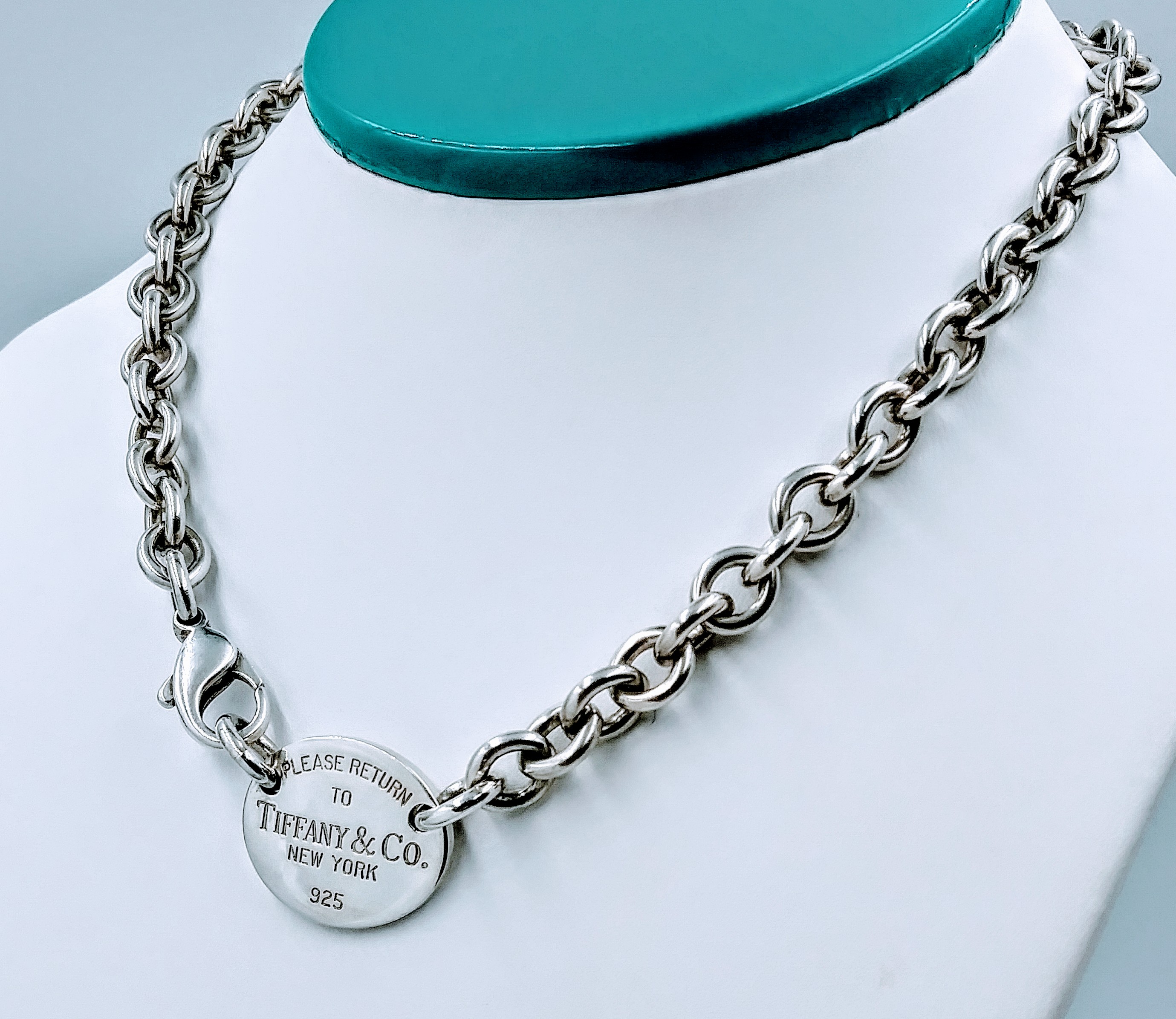 Tiffany & Co. - Please Return To Tiffany & Co. 925 Sterling Silver Oval